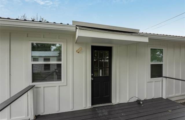 421 S Interurban Street