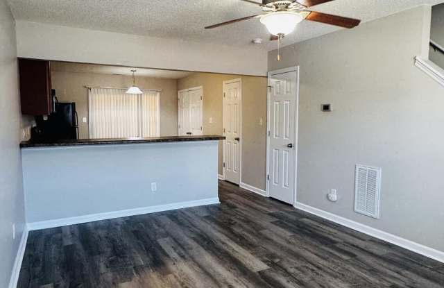 2002 Grandeur Avenue