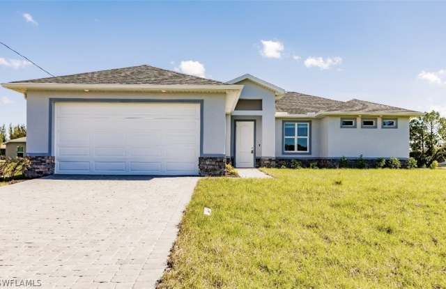 1427 NW 17th Place