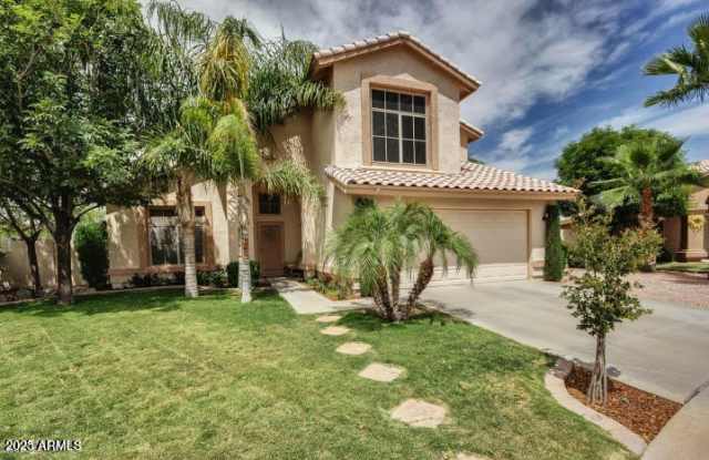 Photo of 2720 S LOS ALTOS Place