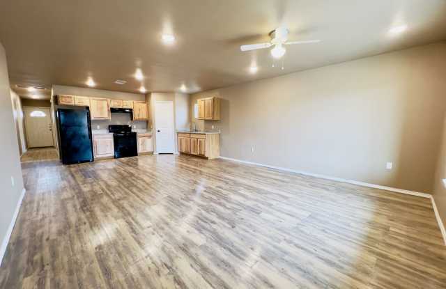 Cozy Three Bedroom House - 2202 East Main Street, Lubbock, TX 79403