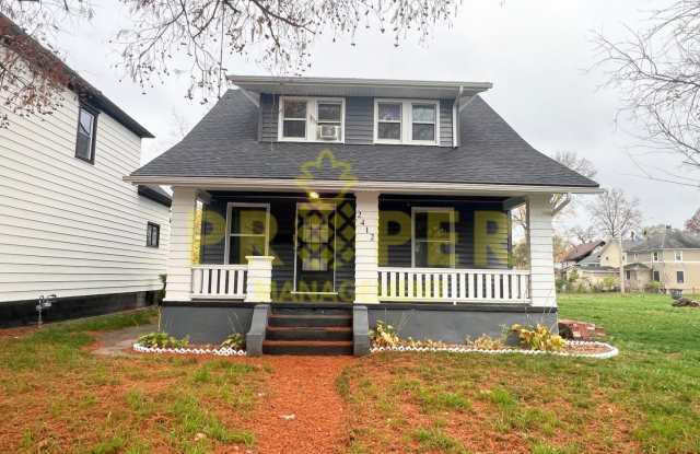 3 bedrooms 1 bathrooms house for rent