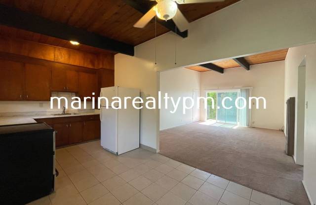 Large Two Bedroom Apartment! Beautiful View!