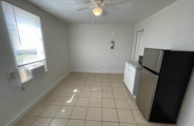 524 South Yonge Street