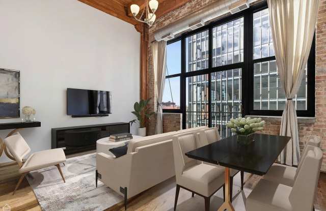 215 North Aberdeen Street