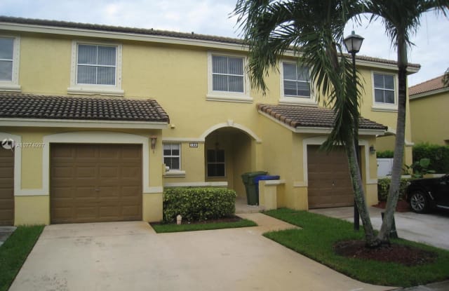 136 SW 169th Ave - 136 Southwest 169th Avenue, Pembroke Pines, FL 33027