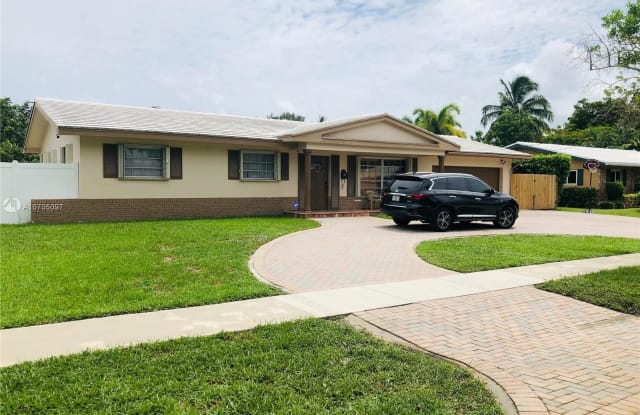 7240 NW 10th Ct. - 7240 Northwest 10th Court, Plantation, FL 33313