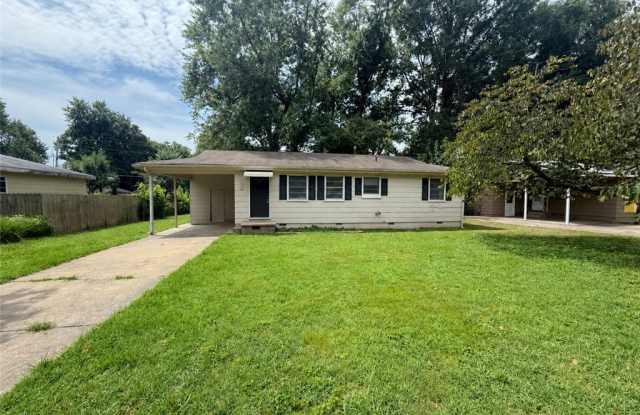 2205 Dogwood Place