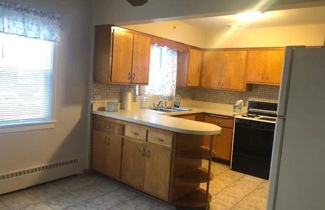 6100 S Kenneth Avenue