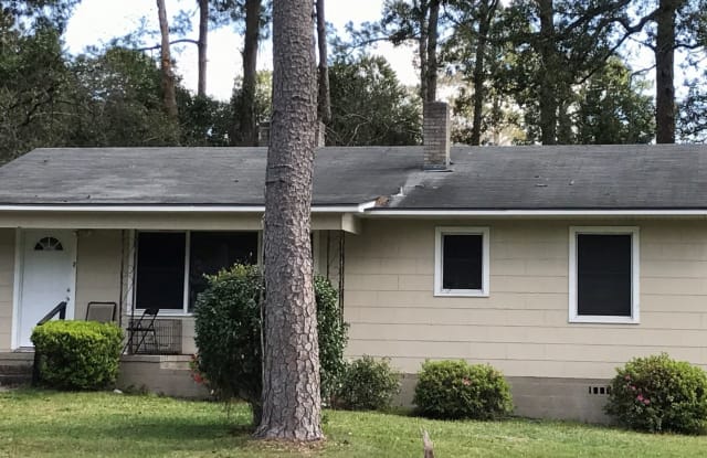 105 Dixie Dr. - 105 Dixie Drive, Tallahassee, FL 32304