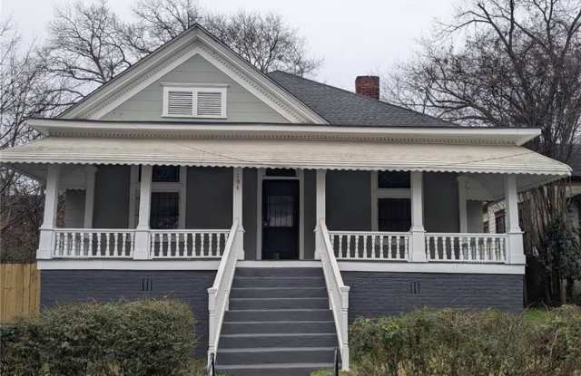 194 Hendrix Avenue SW