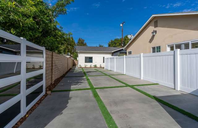 Rent this Beautiful 3 BEDROOM HOME NOW!