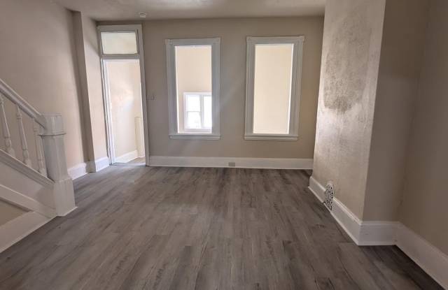 1721 N LINDENWOOD STREET