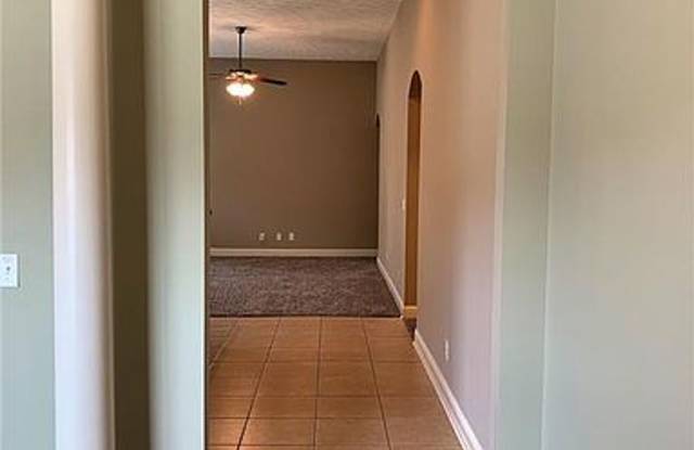 725 Briarcliff Place