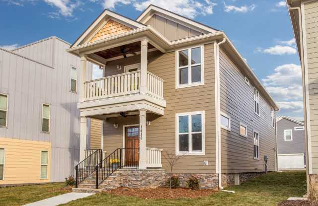 Photo of 1418 Adams Street