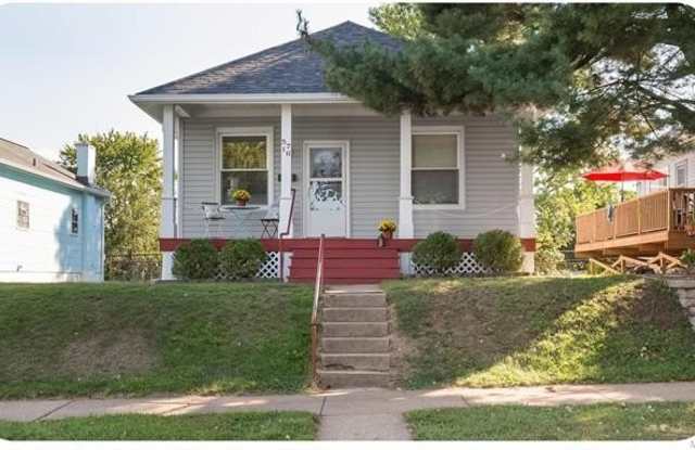 5716 Lansdowne Avenue