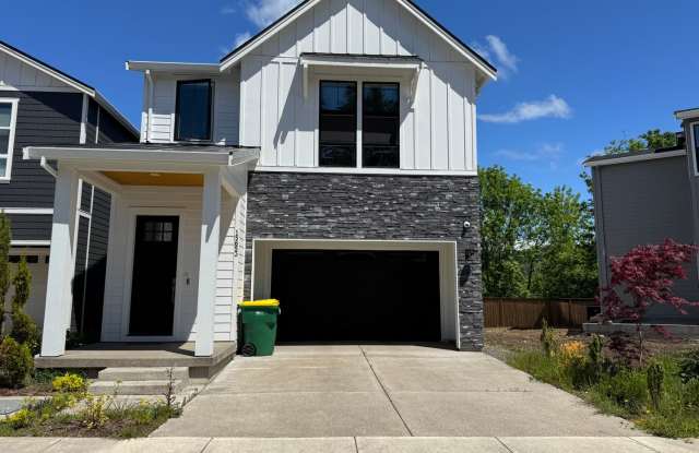 Modern and Immaculate 4-Bedroom Bethany Home with Designer Finishes and Fenced Yard