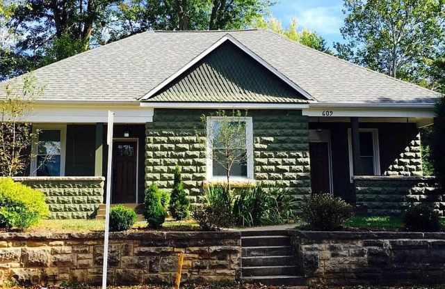 Photo of 609 S. Washington