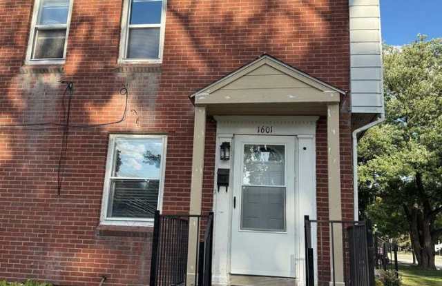 Photo of 1601 East 4th Street