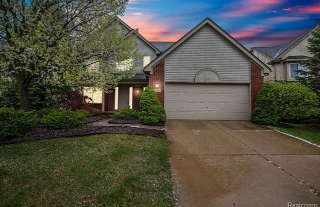 396 Sedgewood Lane - 396 Sedgewood Lane, Washtenaw County, MI 48103