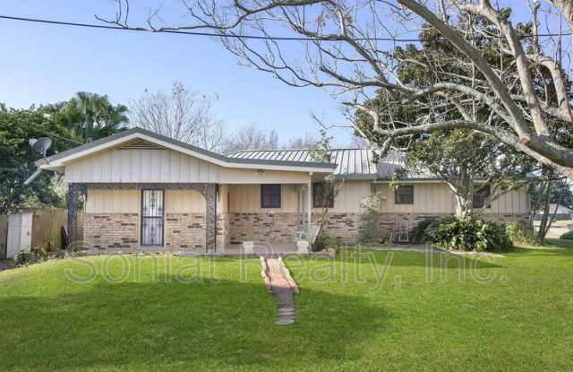 119 Planters Canal Road