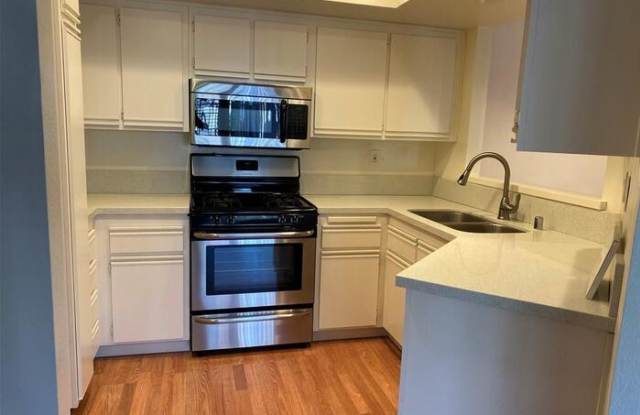 2507 East 15th Street