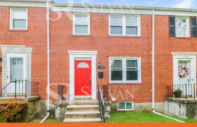 Photo of 1703 Weston Avenue