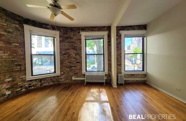 1216 N Dearborn St