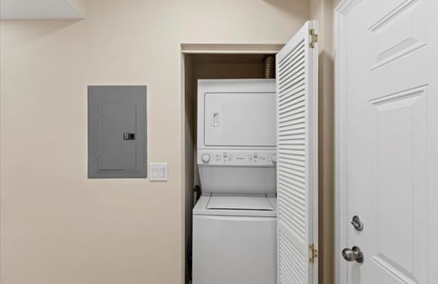 4022 North Central Park Ave.