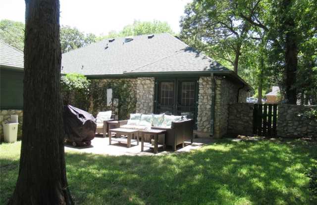 707 High Crest Drive