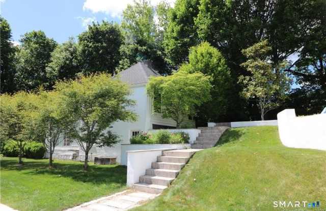 126 Morningside Dr S