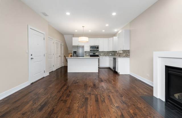 3514 N Sacramento Unit 3S