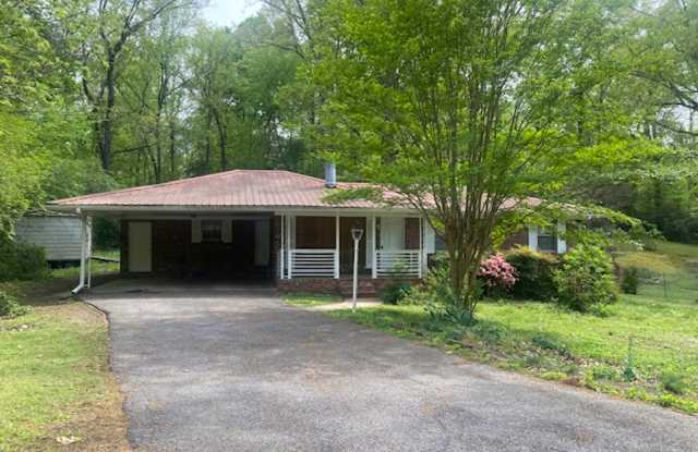 Photo of 305 18th Ct., NW