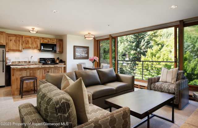 Photo of 728 S Galena Street unit: B201