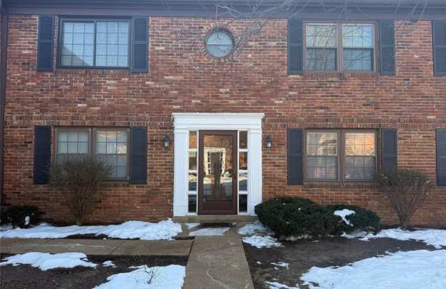 7925 Royal Arms Court