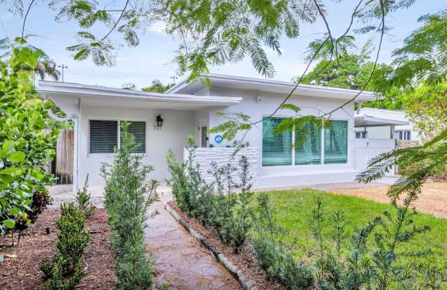 Photo of 721 NE 15TH AVE FORT LAUDERDALE, FL 33304