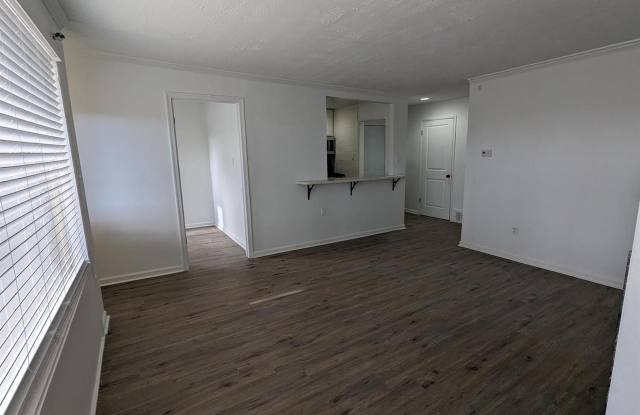 7112 Donnell Place - D3