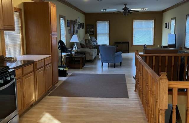 Fantastic 1 BR 2BA Home for Rent Near Brady Street