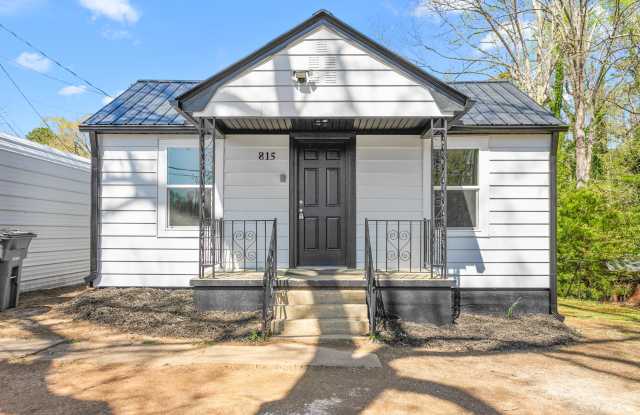 815 Central Falls Rd