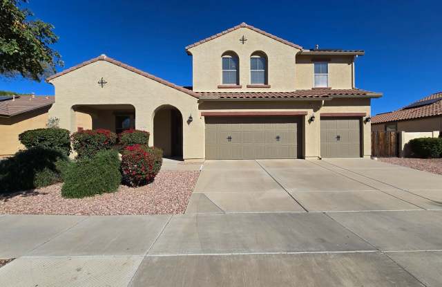 Stunning 5 bedroom SOLAR home in Surprise!