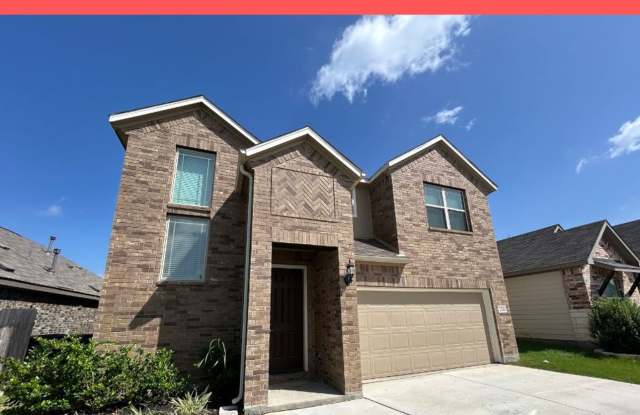 4/2.5/2 with Large Game Room / Near Gruene/ Fridge Included / Covered Back Patio / CISD *2 weeks free rent off the first full month*