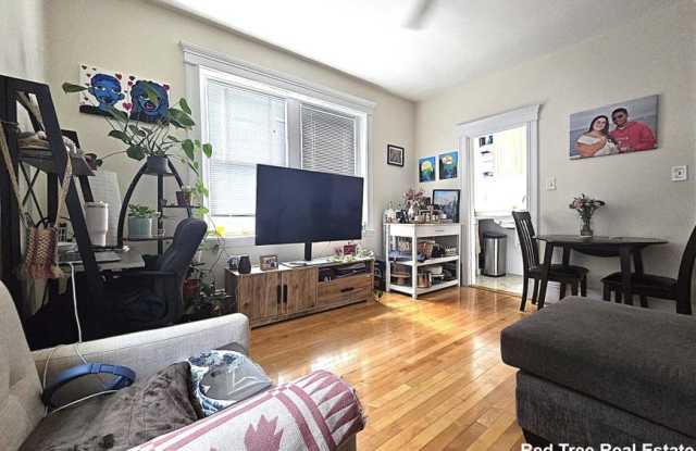 164 Strathmore Rd.