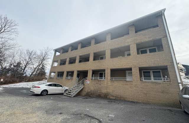 1056 DUAL Place unit: 7