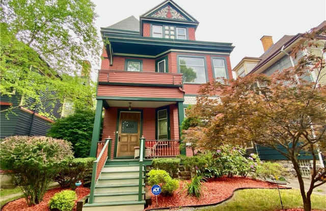 490 Norwood Ave