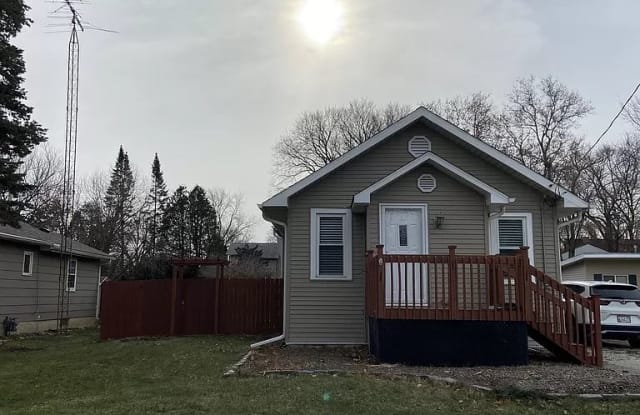 4405 73rd St - 4405 73rd Street, Kenosha, WI 53142