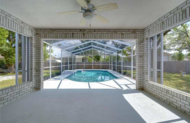 401 S MILLER ROAD