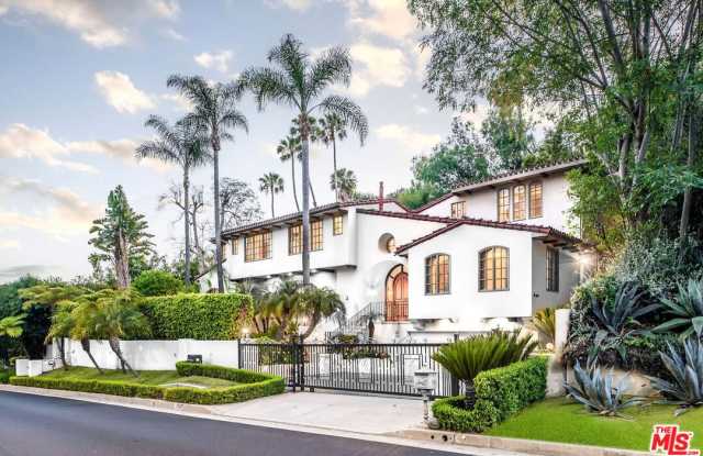 1125 San Ysidro Dr