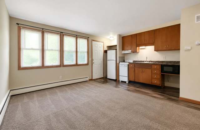 2180-2186 Allen Boulevard - 2182