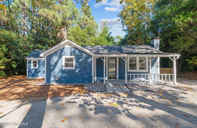 255 W Delaware Avenue