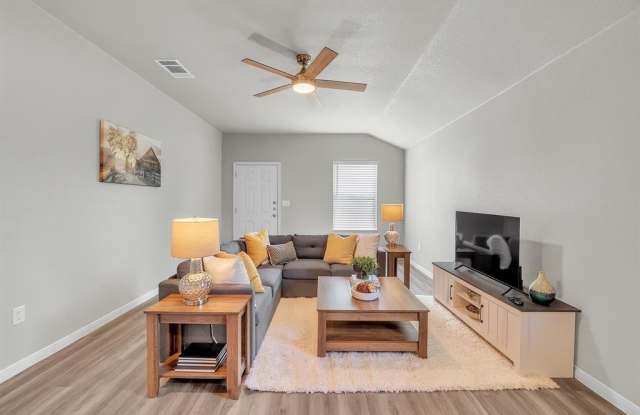 Photo of 502 S Mary Jo Drive